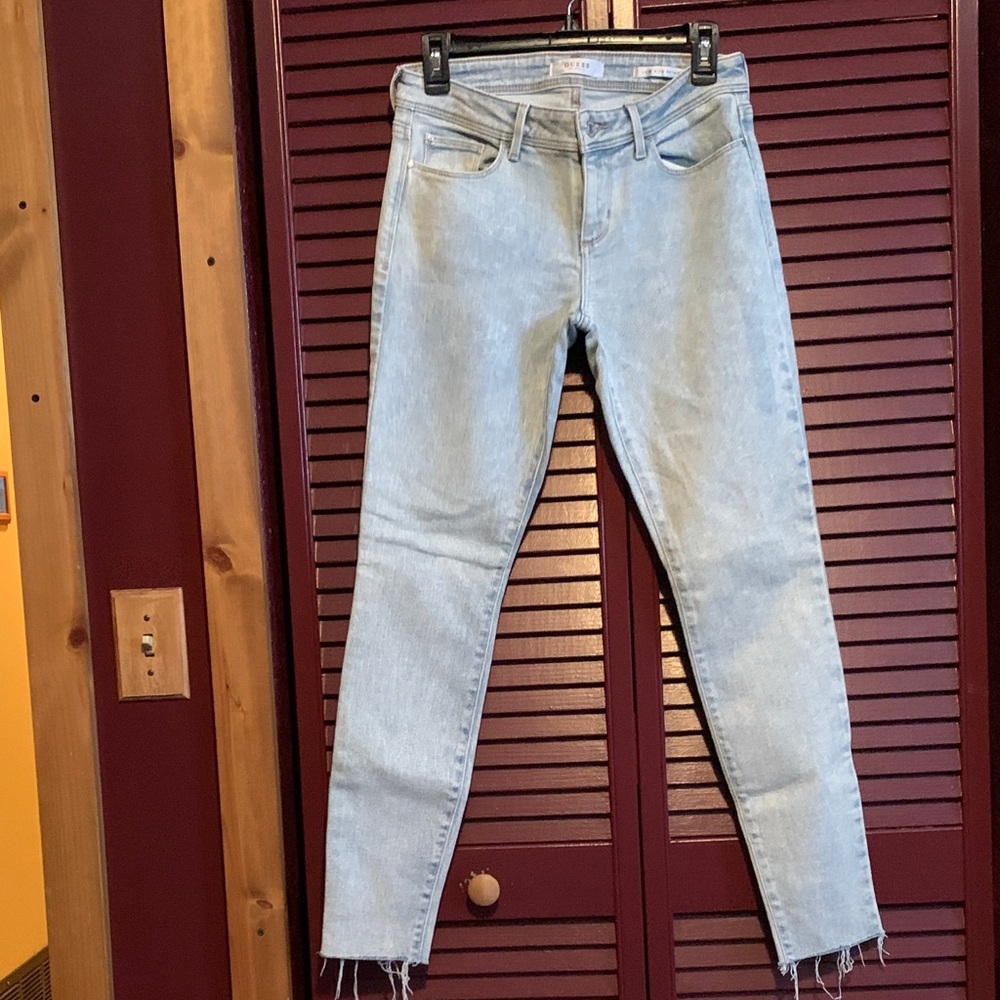 Guess Light Wash Skinny Jeans